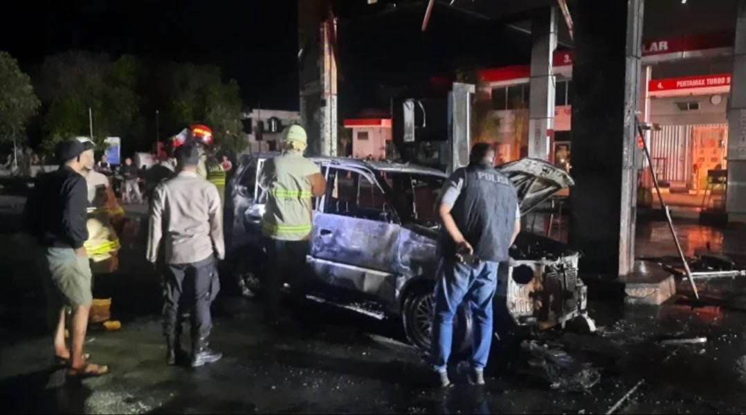 SPBU di Jalan Hang Tuah Ujung Pekanbaru Terbakar, Satu Mobil Hangus, Polisi Masih Selidiki Penyebab