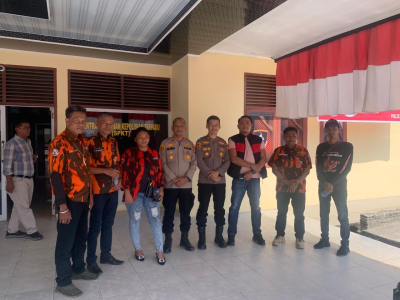 Pemuda Pancasila Kampar Kiri Kunjungi Polsek, Jalin Silaturahmi dan Bahas Isu Masyarakat