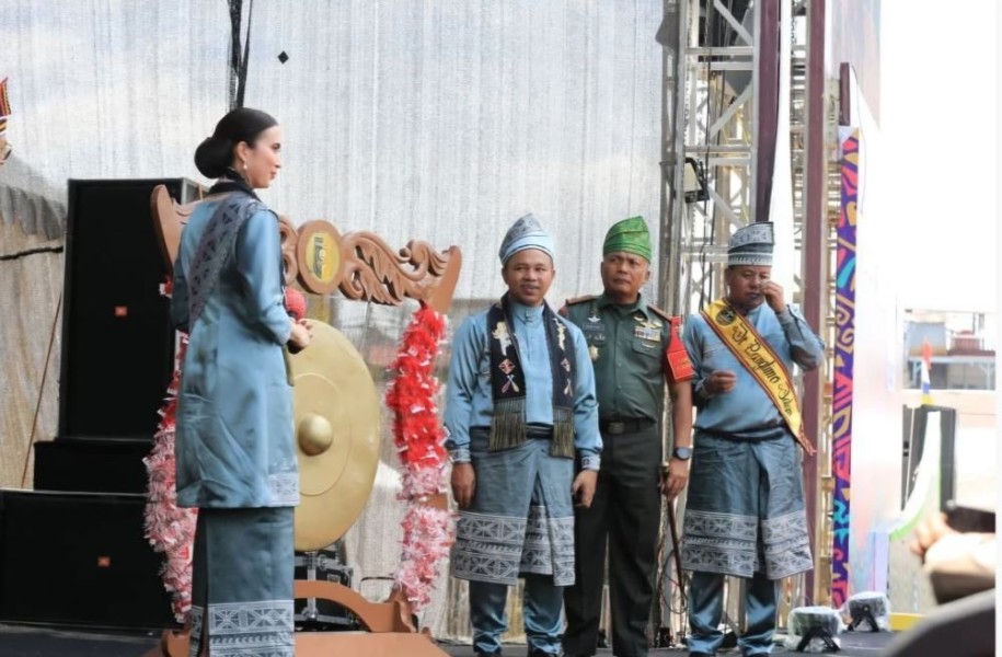 Dibuka Menteri Pariwisata RI, Pacu Jalur Kuansing Jadi Sorotan Dunia