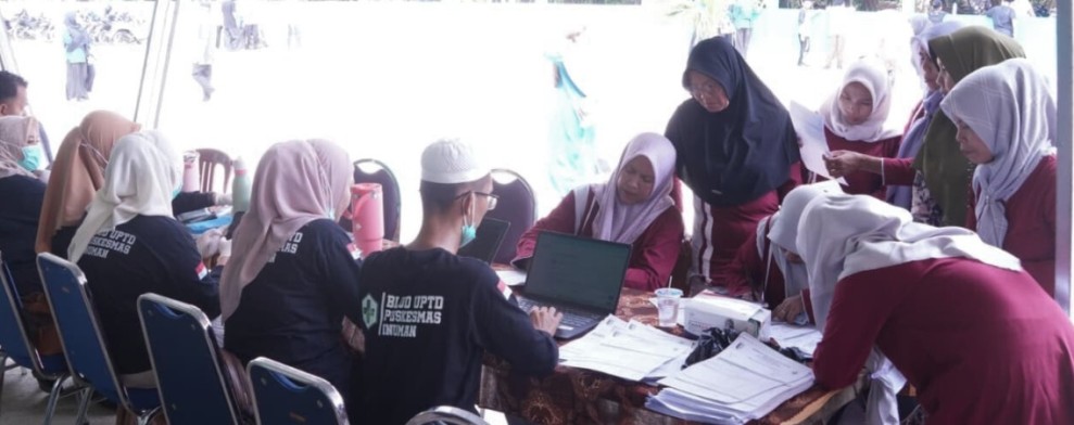Semarak HKN ke-61, Dinas Kesehatan Kuansing Gelar Pemeriksaan Kesehatan Gratis di Ponpes Imam Saleh