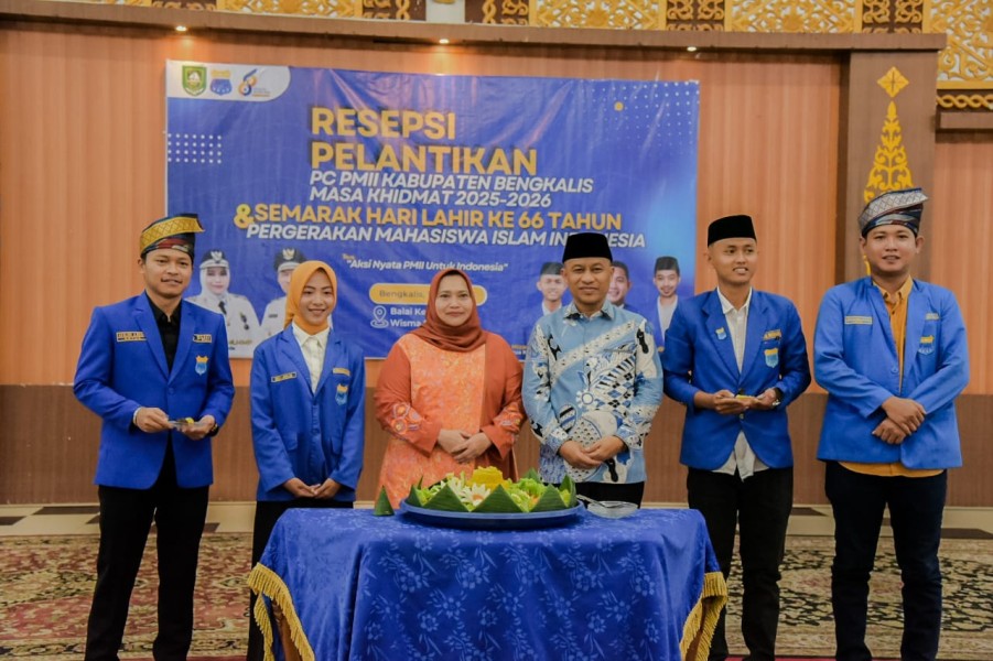 Hadiri Pelantikan PC PMII Bengkalis, Bupati Ajak Pemuda Aktif Bangun Daerah