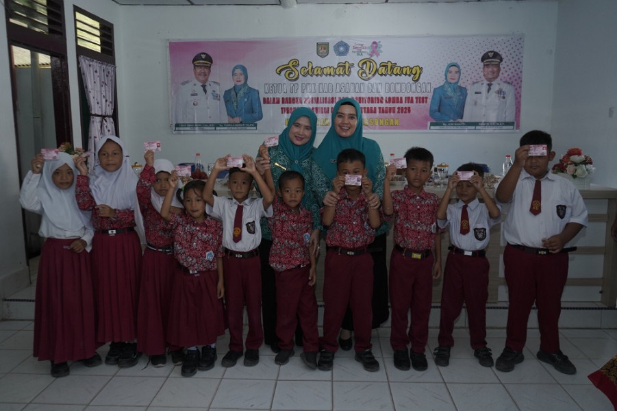 Ketua TP-PKK Kabupaten Asahan Sosialisasikan dan Monitoring IVA Test di Kecamatan Aek Songsongan