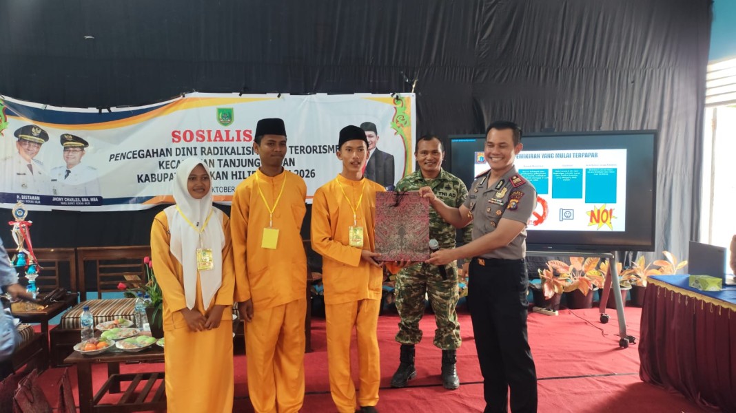 Bentengi Generasi Muda dari Paham Radikal, Polsek Pujud Bersama Kesbangpol Rohil Turun ke Sekolah