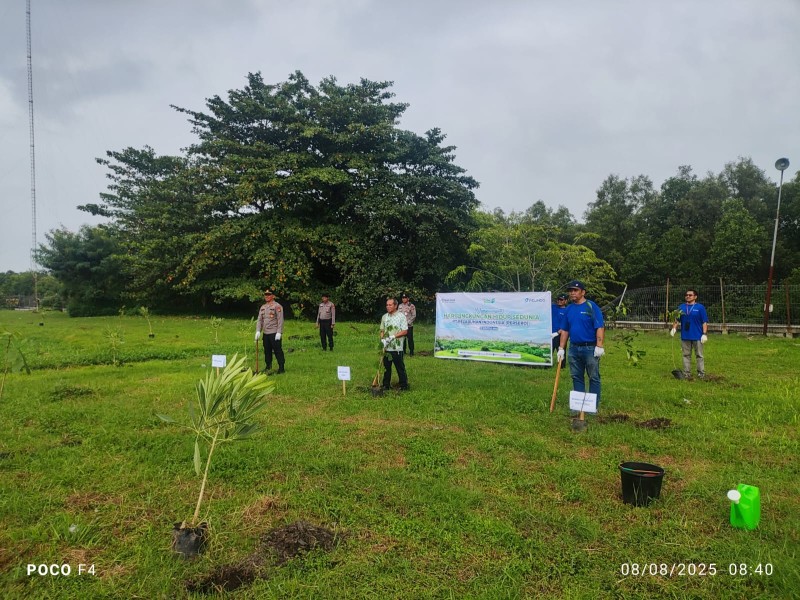 Green Policing: Polres Dumai Tanam Pohon Serentak Didukung Pelindo Dumai