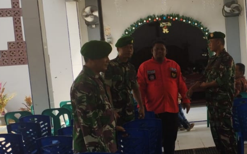 Berikan Rasa Aman, Koramil 03 Laksanakan Pengamanan Ibadah Natal di HKBP Lubuk Gaung