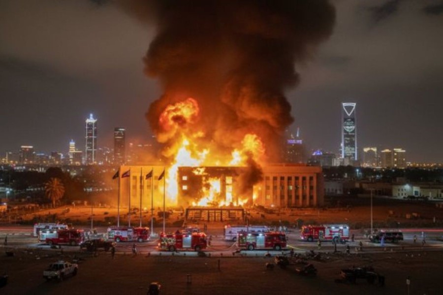 Kedubes AS di Arab Saudi Diserang Drone, Trump Siapkan Tindakan