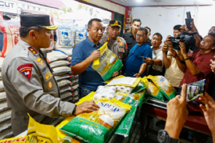 Begini Modus Pelaku Serakahnomics Dalam Mengoplos Beras Seharga Rp 13 Ribu per Kilo di Pekanbaru