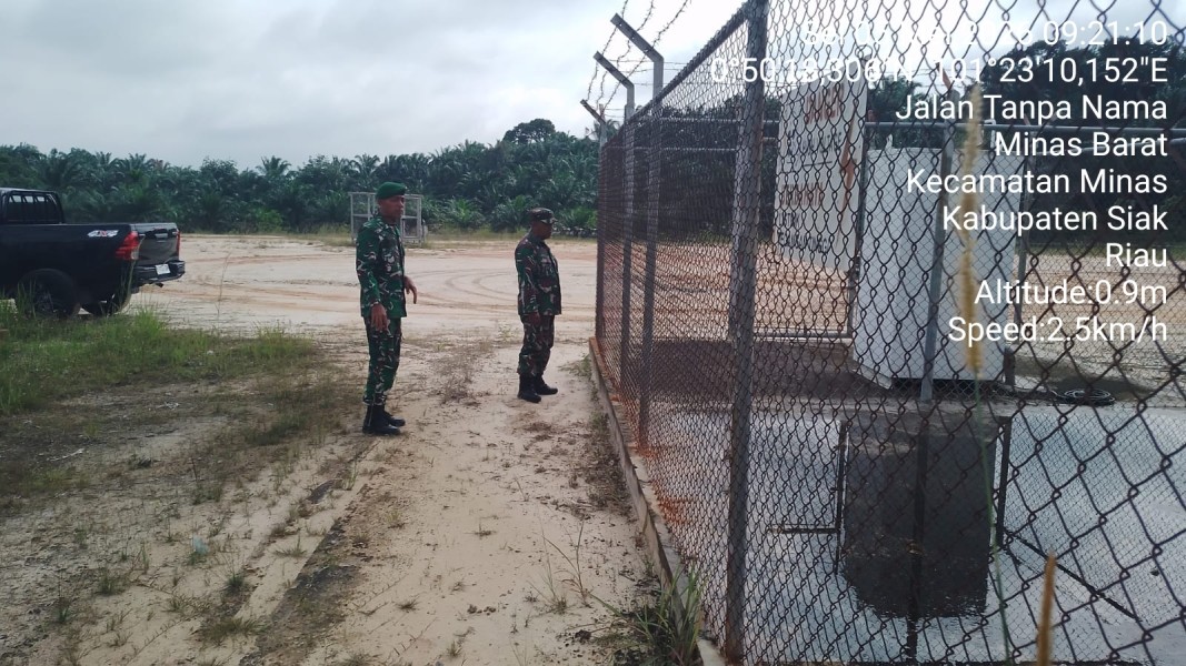 Babinsa Pelda Benriyadi dan Sertu Joko Purnomo Laksanakan Patroli Penguatan Binter di Minas Field