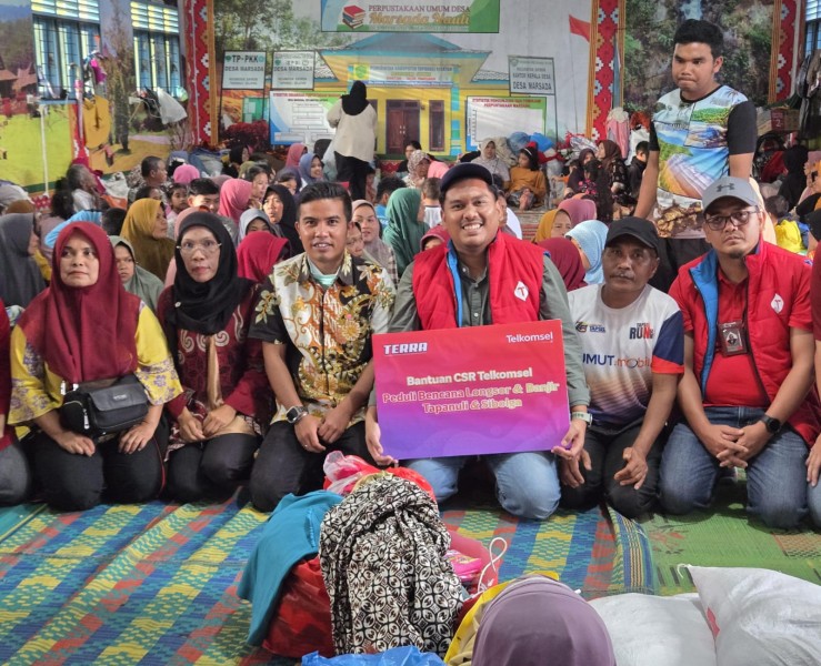 Telkomsel Salurkan Bantuan Sosial dan Percepatan Pemulihan Jaringan  di Aceh, Sumut dan Sumbar