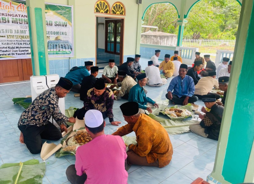 Tradisi Ambeng, Hidangan yang Merawat Kebersamaan