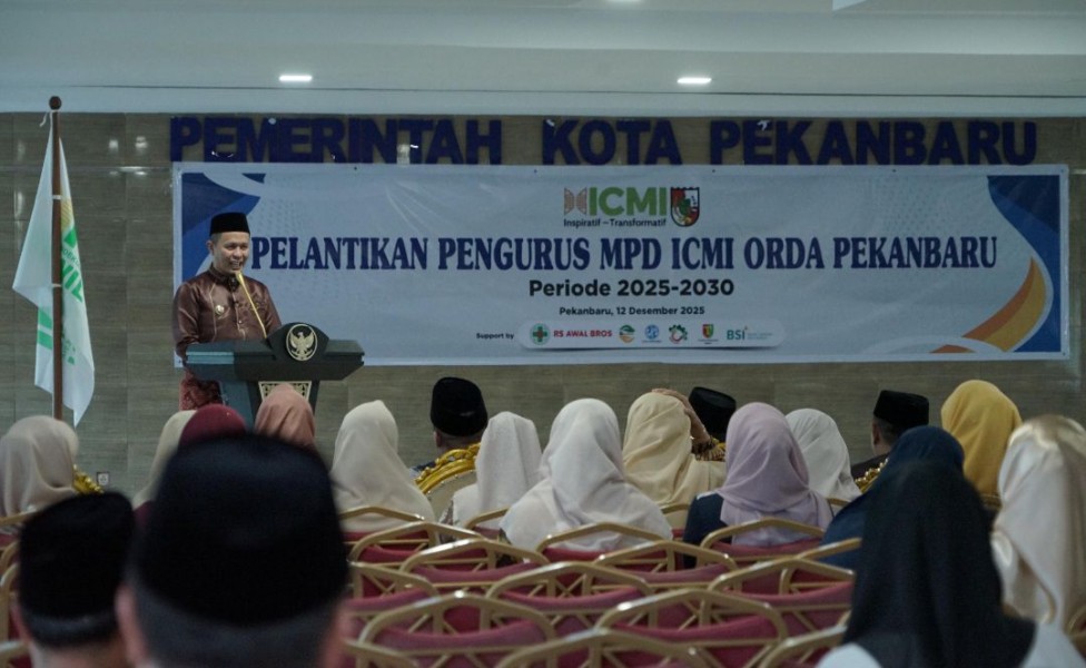 Hadiri Pelantikan,  Agung Ajak ICMI Pekanbaru Kolaborasi Majukan Kota
