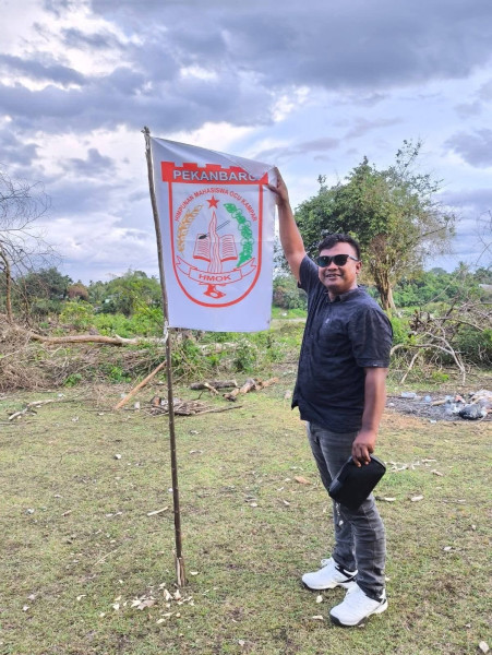 Bupati Kampar Beli Mobil Dinas Vellfire 2025 Dikecam, Rahmat Yani Singgung Efek Efisiensi Anggaran