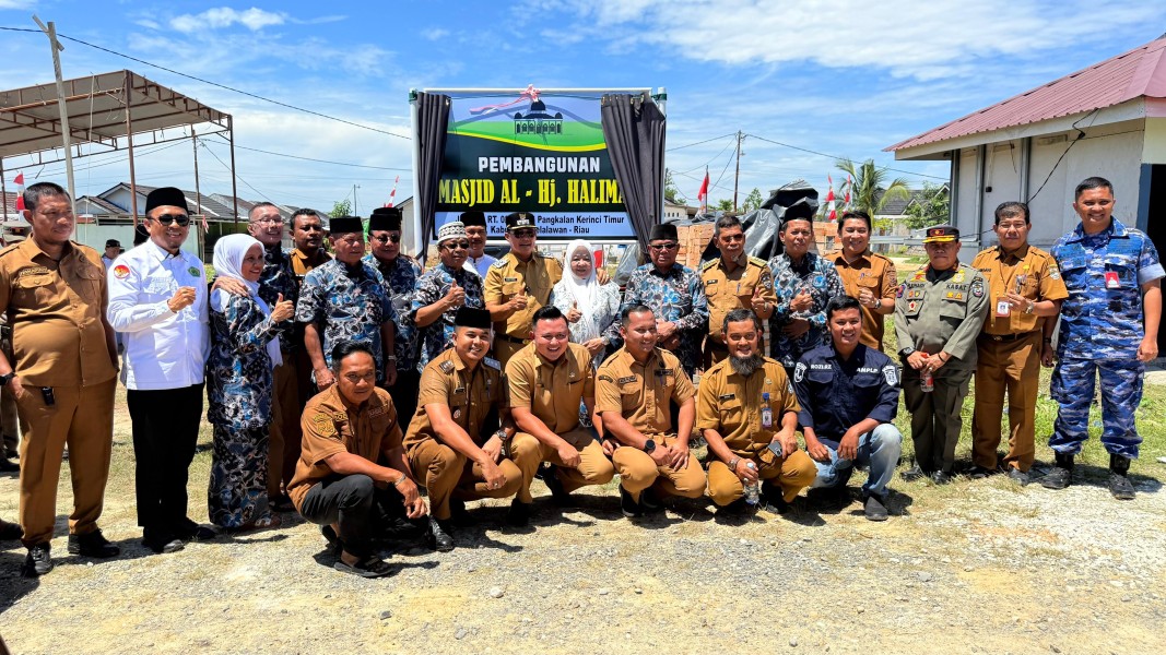 Pembangunan Masjid Al-Hj. Halimah Dimulai, Wabup: Wujud Cita-Cita Mulia