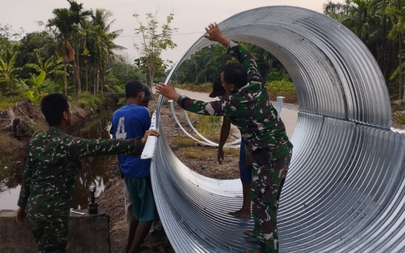 Perkuat Akses Warga, Kodim Dumai Kebut Pembangunan Jembatan Armco di Lubuk Gaung