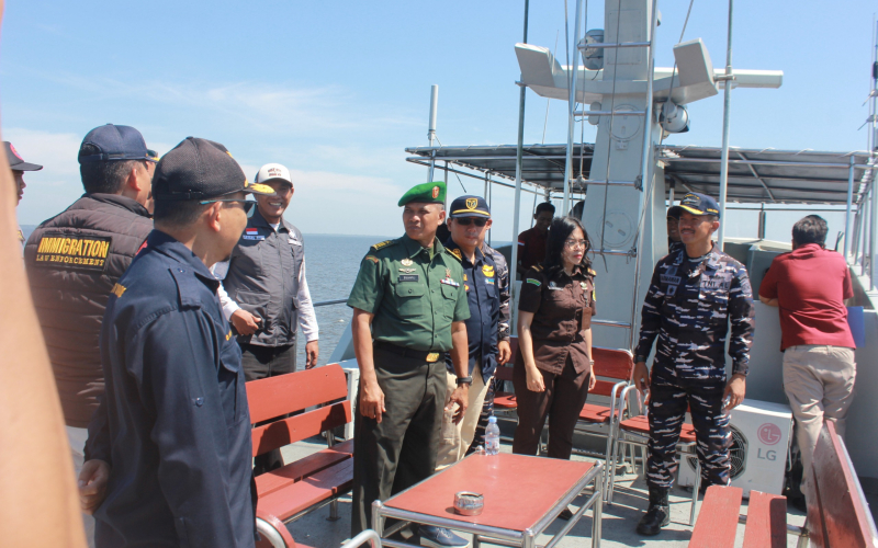 Kodim 0320 Dumai Ikut Patroli Gabungan Pengawasan Orang Asing di Laut Dumai