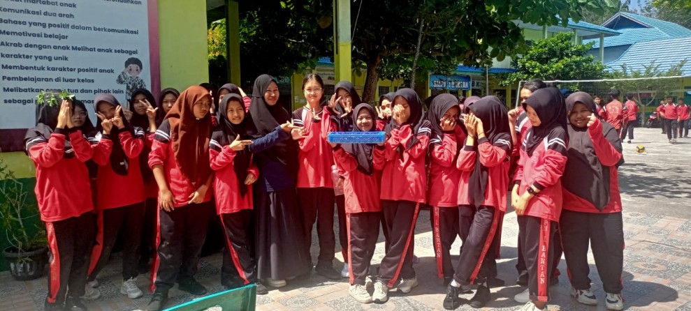 Kreatif dan Inovatif, Siswa SMPN 1 Bantan Olah Bunga Telang dan Rempah Lokal Jadi Produk Bernilai Ekonomi
