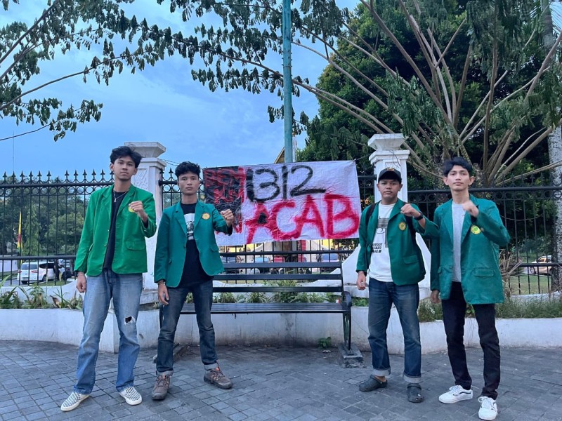 BEM KM UMRI Gelar Aksi Simbolik di Sejumlah Titik Kota Pekanbaru, Protes Dugaan Kekerasan Aparat di Maluku