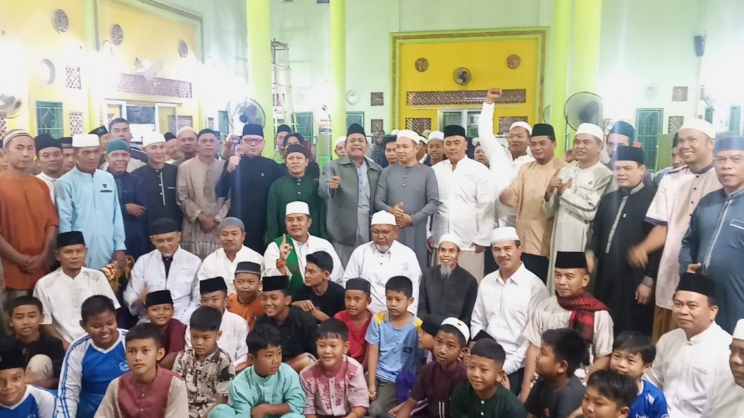 Gerakan Sholat Subuh Berjamaah Bersama Wabup Husni Tamrin Dipadati Ratusan Jamaah, Ajak Perkuat Ukhuwah dan Tangkal Hoaks