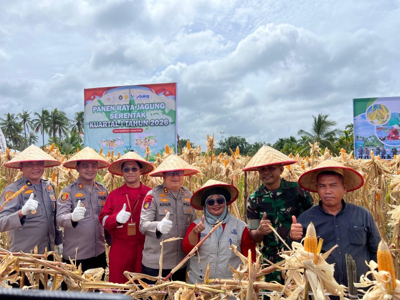 Didukung PT ITA, Polres Meranti Gelar Panen Raya Jagung Serentak Perkuat Swasembada Pangan Nasional