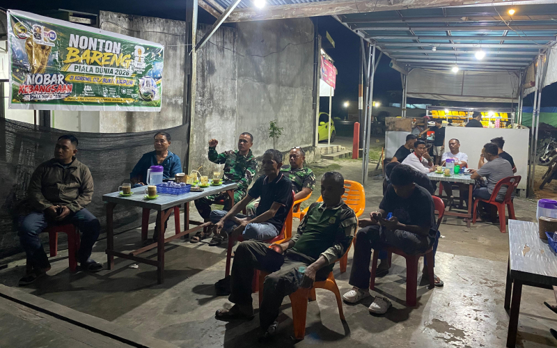 Kodim 0320 Dumai Gelar Nobar Bersama Warga, Pererat Kebersamaan dan Semangat Nasionalisme