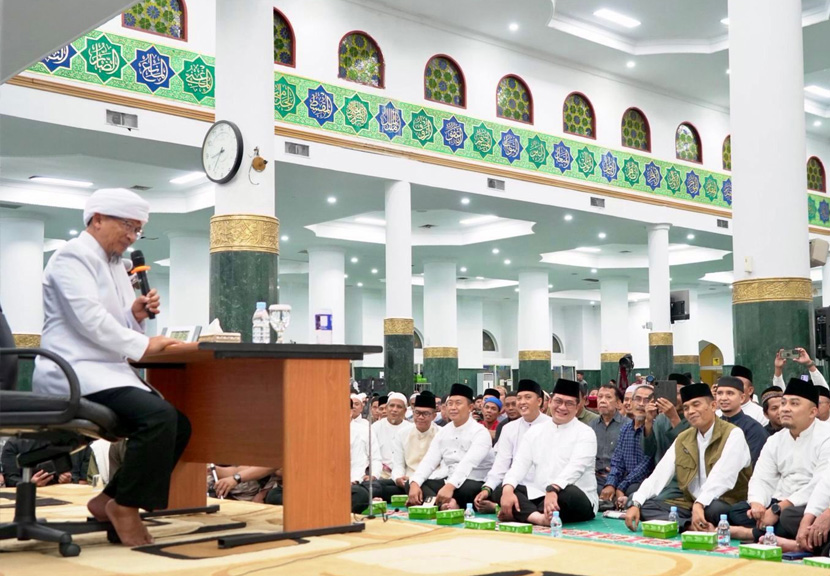 Pesan Aa Gym di Tablig Akbar Masjid Annur Riau: Perbaiki Salat dan Jaga Panca Indera untuk Menyongsong Bulan Suci