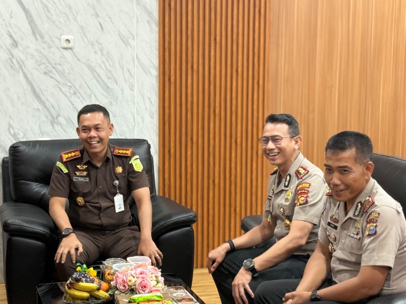 Kapolres Pelalawan Ahmad Nur Ari Perkuat Sinergi dengan Kejari, Komitmen Penegakan Hukum Profesional