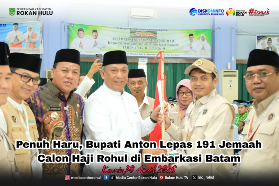 Penuh Haru, Bupati Anton Lepas 191 Jemaah Calon Haji Rohul di Embarkasi Batam