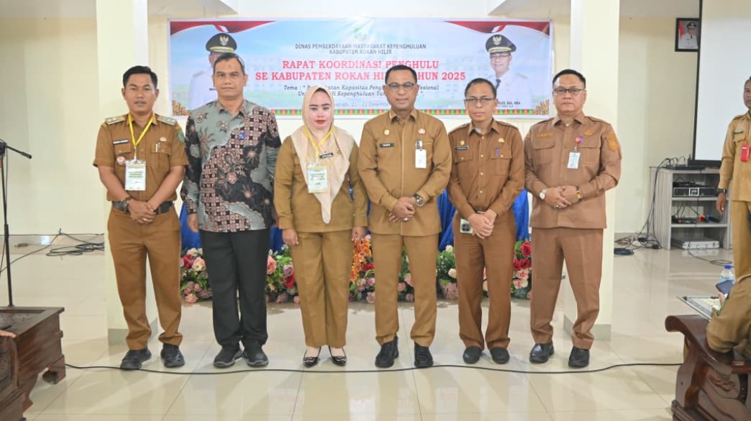 Sekda Rohil Buka Rakor Penghulu 2025, Tekankan Profesionalisme dan Pengelolaan Dana Desa