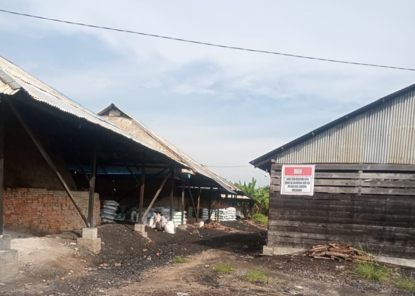 Penutupan Panglong Arang Hantam Ekonomi Warga Pesisir Meranti