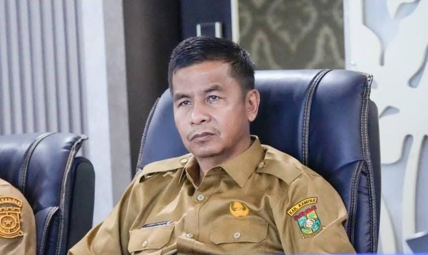Kepemimpinan Bupati Kampar Ahmad Yuzar Dinilai Gagal Hadirkan Prestasi, Kehilangan Momentum Strategis, dan Menuai Kritik Luas Warga