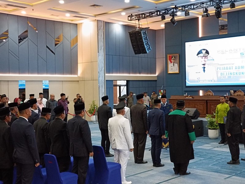 Wali Kota Pekanbaru Agung Nugroho Resmi Lantik 29 Pejabat Eselon II, III dan IV