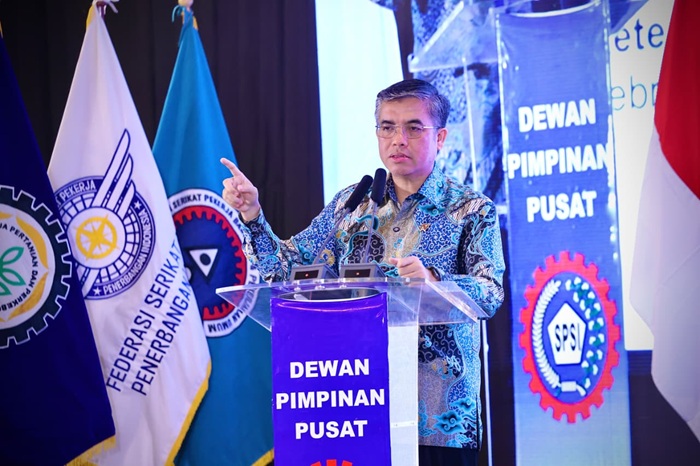 Menaker Yassierli Wajibkan Anggota Serikat Pekerja Kantongi Sertifikat Keahlian