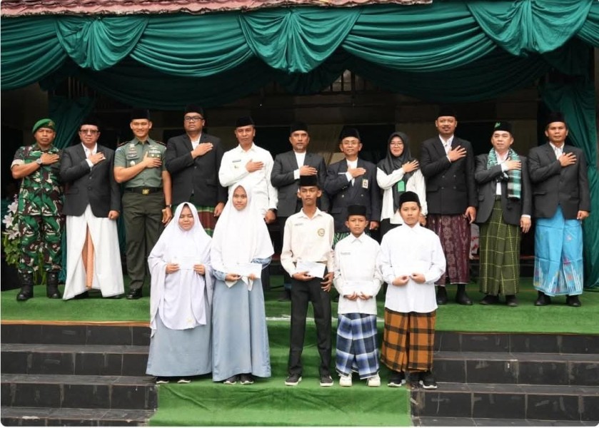 Semangat HSN 2025 di Kampar, 700 Santri Ponpes Terima Bantuan