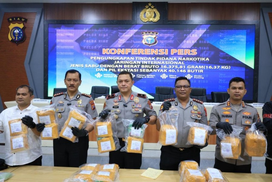 15 Kilogram Sabu dan Puluhan Ribu Pil Ekstasi Disita