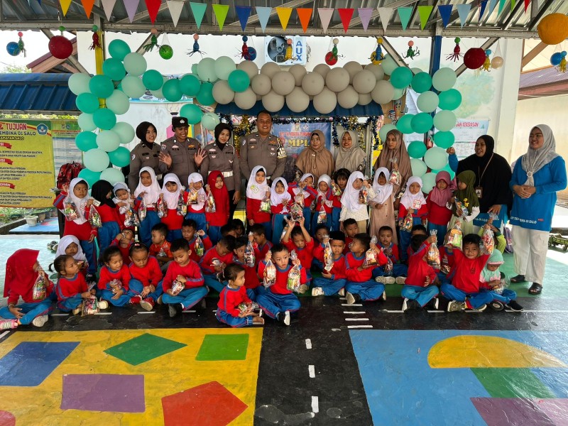 Polisi Sahabat Anak: Satlantas Polres Kampar Edukasi Keselamatan Berlalu Lintas di TK Negeri Pembina 01 Salo!