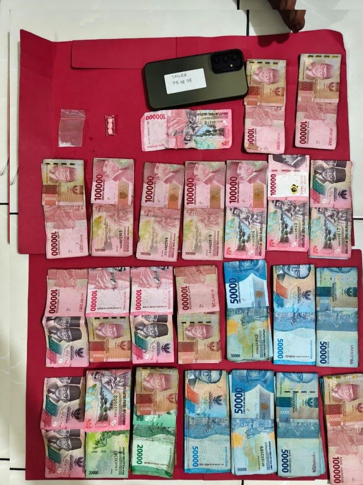 Polisi Ungkap Peredaran Narkoba di Pekanbaru Melalui Akun Medsos