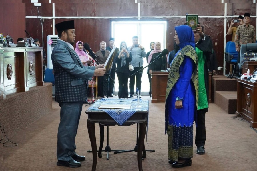 Parizan Kepleset, Husnul Khotimah Akhiri Kekosongan Kursi DPRD Kota Bengkulu