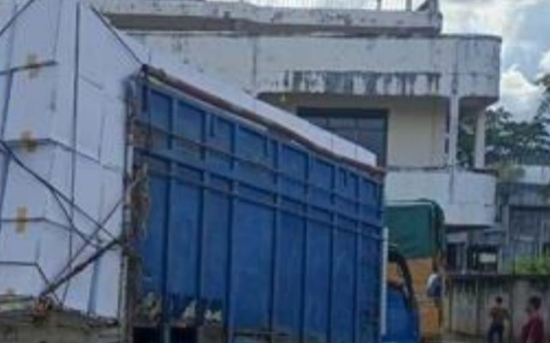 Salahsatu Gudang Di Jalan Sudirman Dumai Diduga Sarang Rokok Ilegal