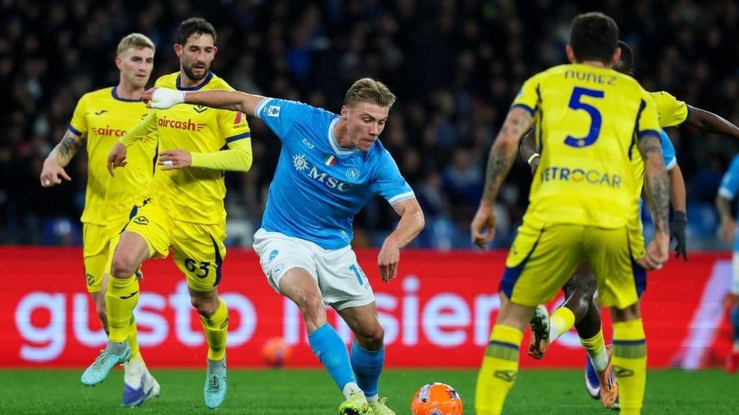 Napoli vs Hellas Verona: Bangkit dari Tertinggal Dua Gol, Partenopei Amankan Satu Poin