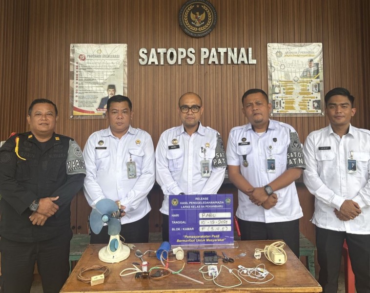 Lapas Kelas IIA Pekanbaru Gelar Razia Mendadak, Dua Ponsel dan Sejumlah Barang Terlarang Disita