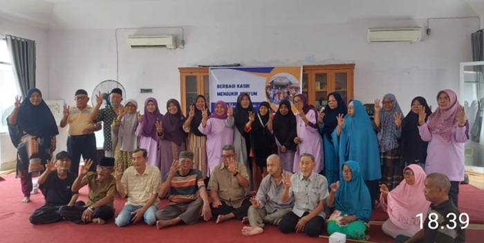 Inspiratif, Komunitas Purnabakti SMA Negeri 3/5 Pekanbaru Berbagi Kebahagiaan di Panti Husnul Khotimah