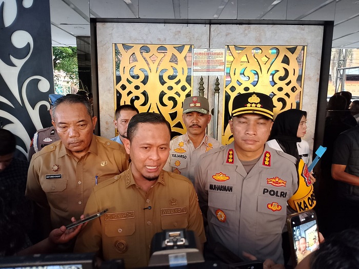 Tamat Sudah! Wako Agung Nugroho Segel New Paragon Pasca Skandal Kontes Waria