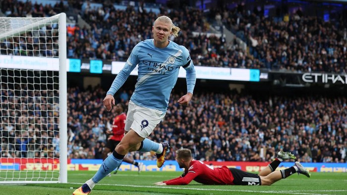 Foden & Haaland Bawa Man City Bungkam Setan Merah di Etihad