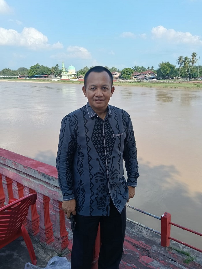 Tiga Pilar Ruhani: Membaca, Bersujud, dan Berbagi