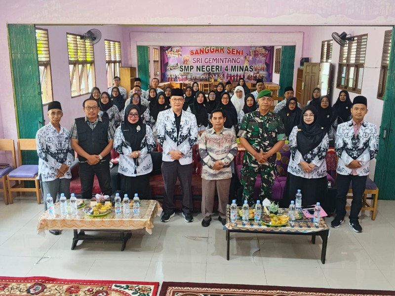 Perwakilan Danramil Hadiri Konferensi Kerja PGRI Kecamatan Minas, Ajak Guru Terus Jaga Semangat Pengabdian