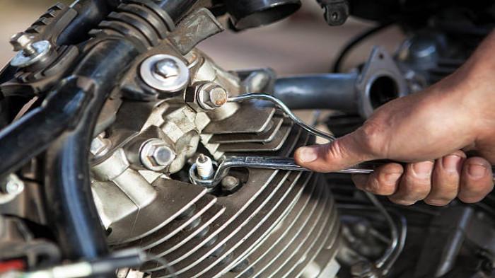 Cara Memilih Busi Motor yang Tepat untuk Mesin Lebih Irit