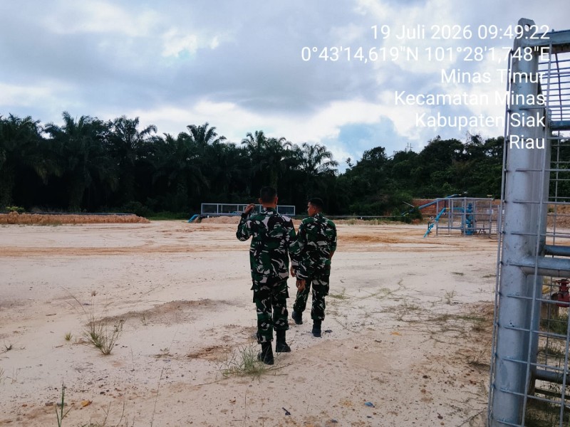 Serda Mayus Maruli dan Koptu Salomo Sembiring Patroli Penguatan Binter SKK Migas PT PHR, Situasi Minas Tetap Aman dan Kondusif