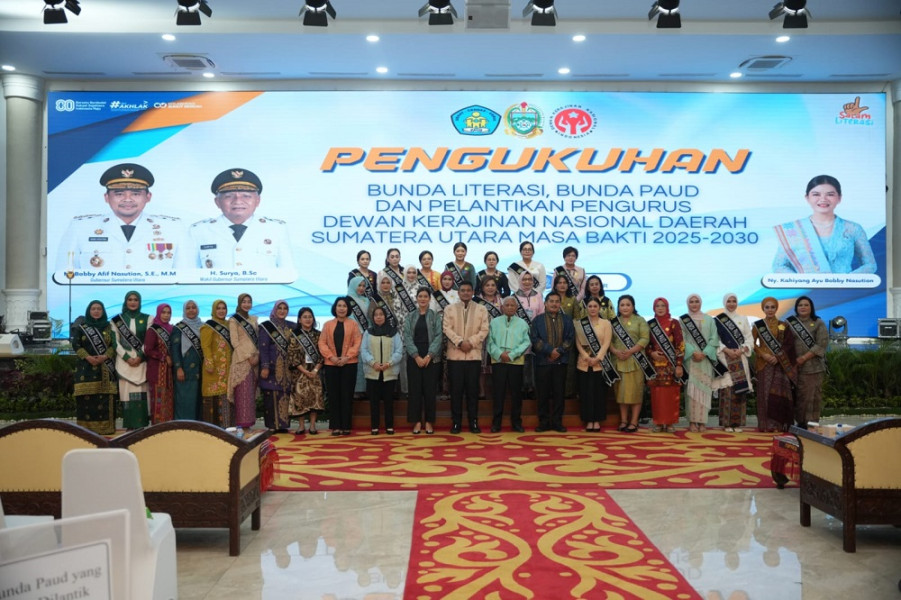 Yusnila Indriati Taufik Dikukuhkan Sebagai Bunda Literasi dan Bunda PAUD Kabupaten Asahan
