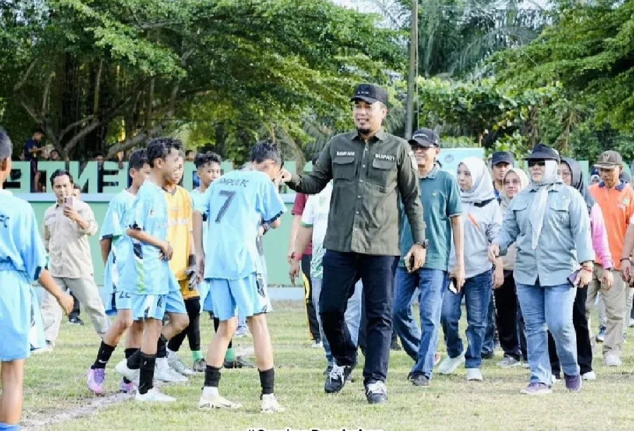 Bupati Inhu Buka Turnamen Sepakbola U-13 se-Rengat Barat