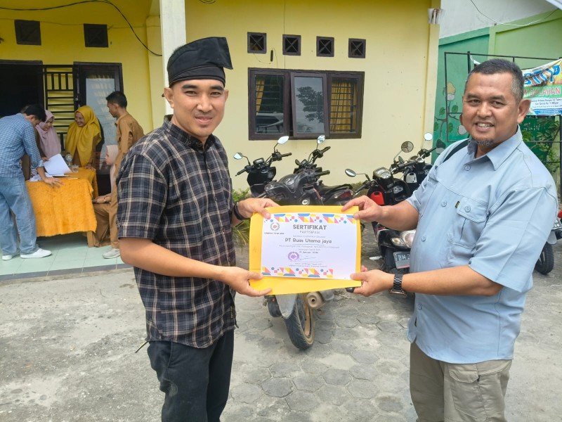 Ketua Lembaga Tepak Sirih Apresiasi PT Ruas Utama Jaya atas Kepedulian terhadap Pelestarian Budaya Lokal